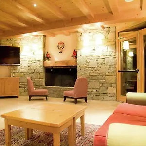 Residences De Luxe Les Alpages Val Cenis - 4 Pers , Lanslebourg-Mont-Cenis France